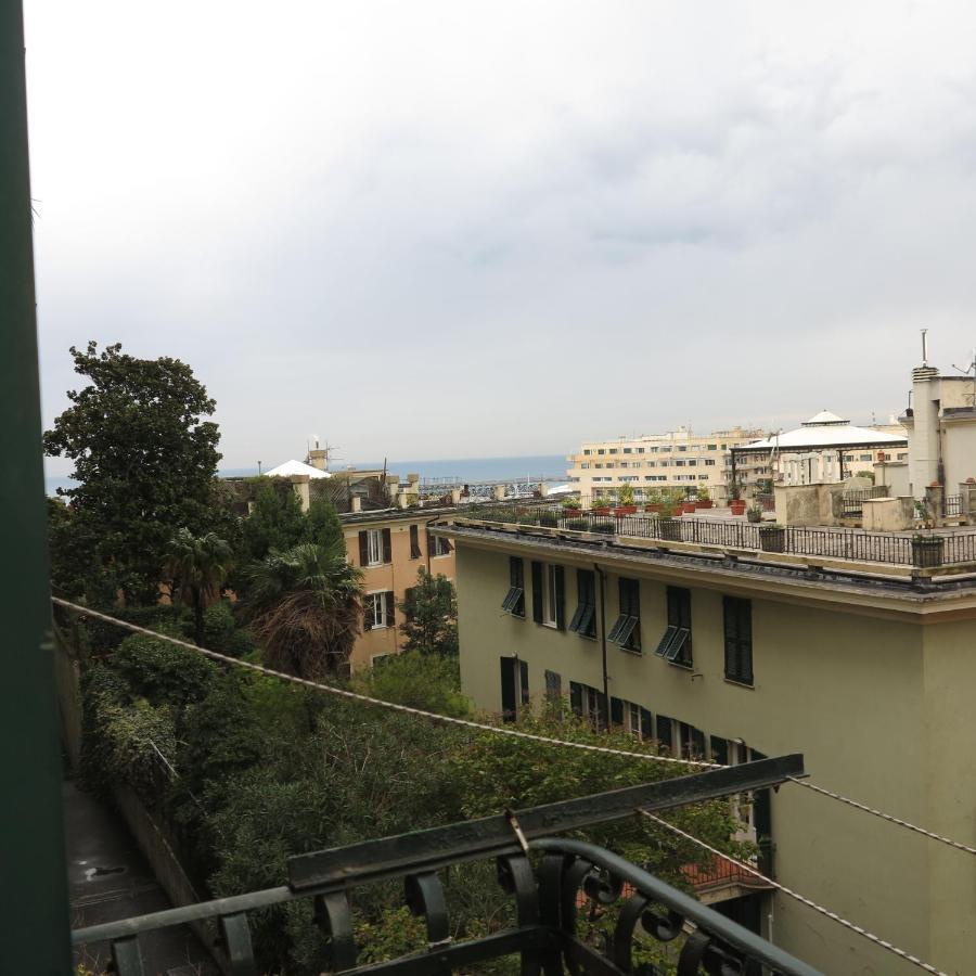 Gli Anemoni B&B Free Parking Генуя Экстерьер фото
